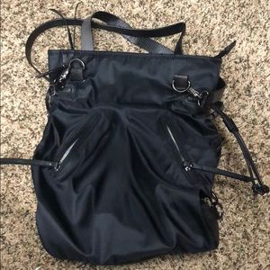 Sherpani airport travel bag.